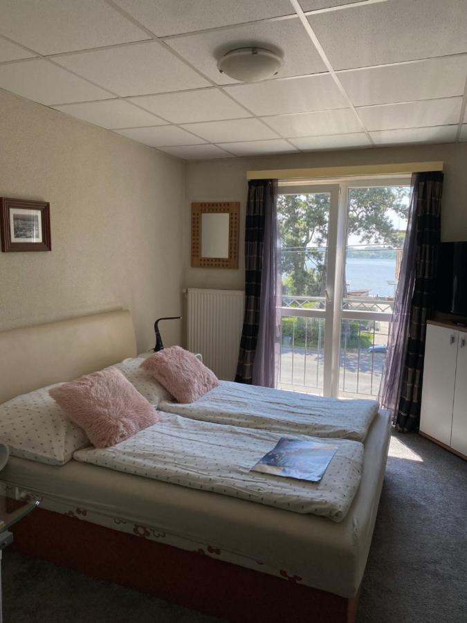 Bed and Breakfast Panzio Tata Zewnętrze zdjęcie