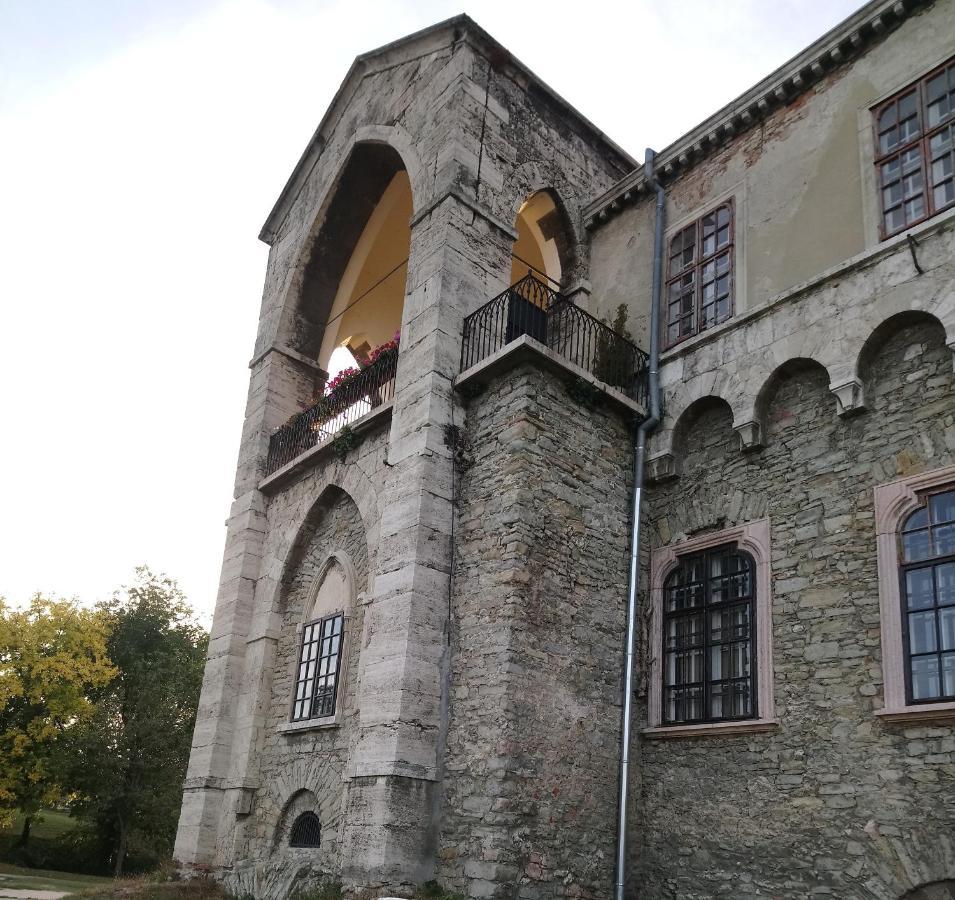 Bed and Breakfast Panzio Tata Zewnętrze zdjęcie