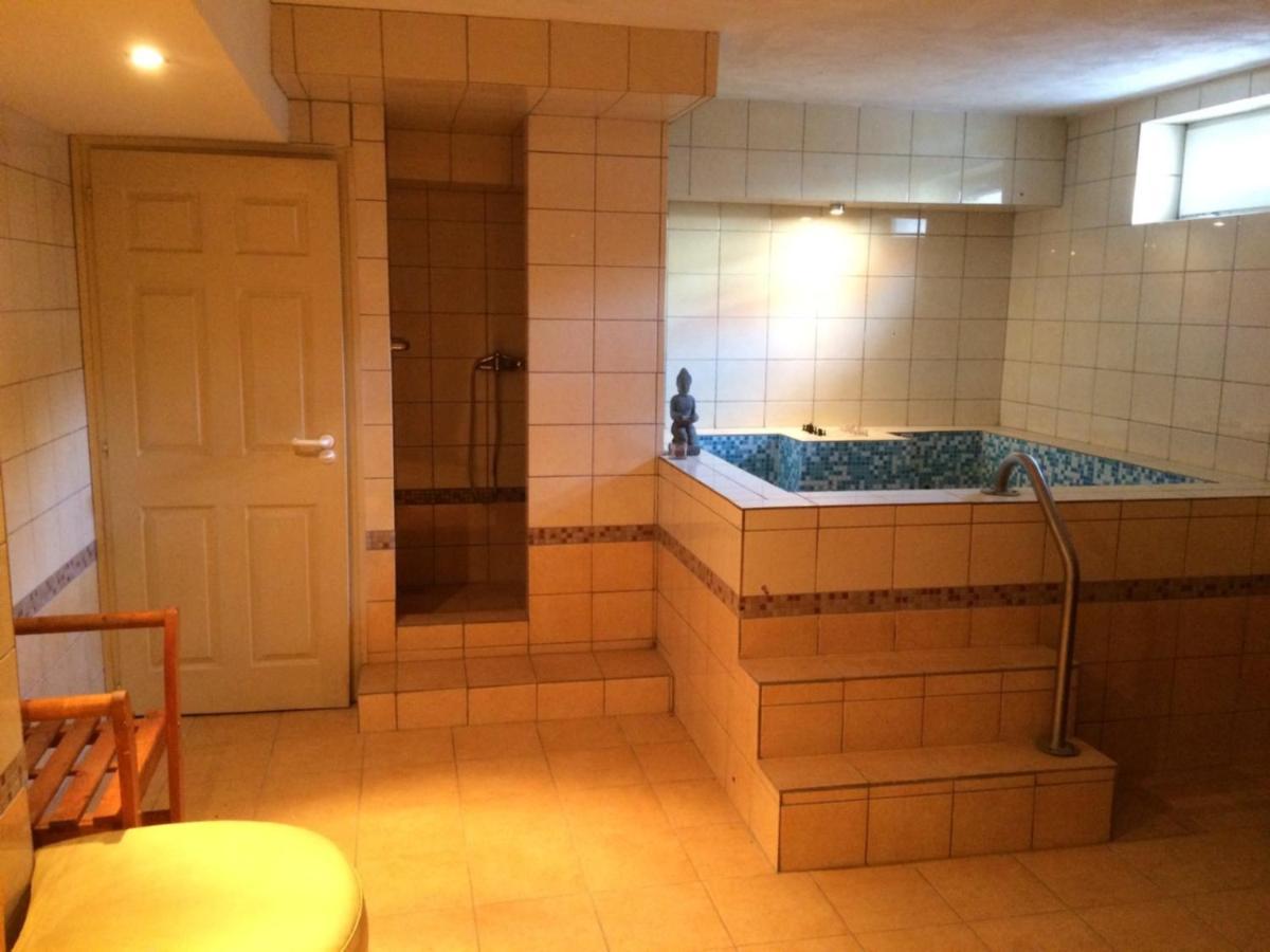 Bed and Breakfast Panzio Tata Zewnętrze zdjęcie