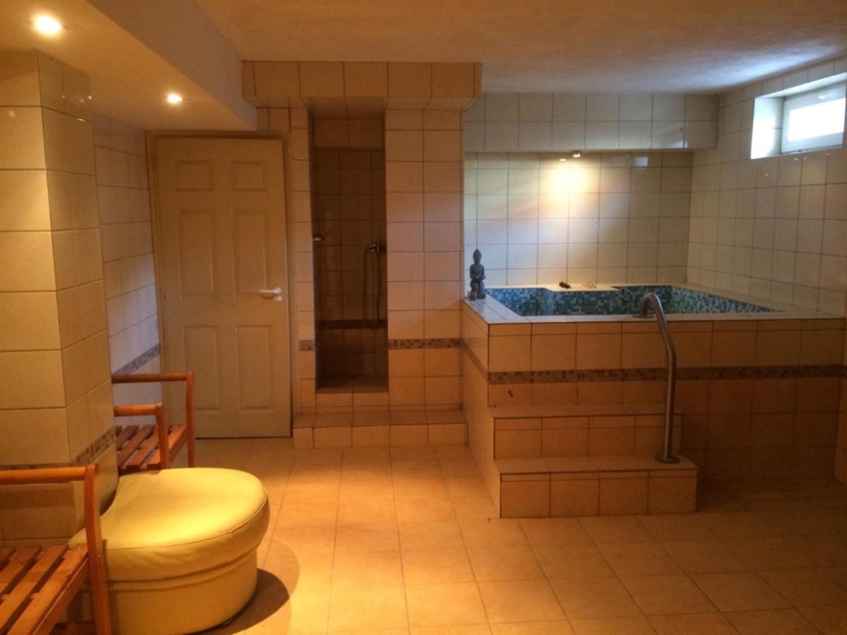 Bed and Breakfast Panzio Tata Zewnętrze zdjęcie